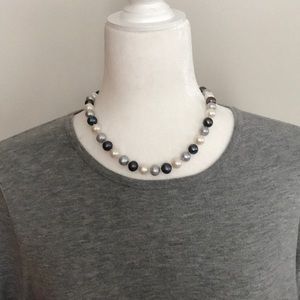 Splendid pearl necklace